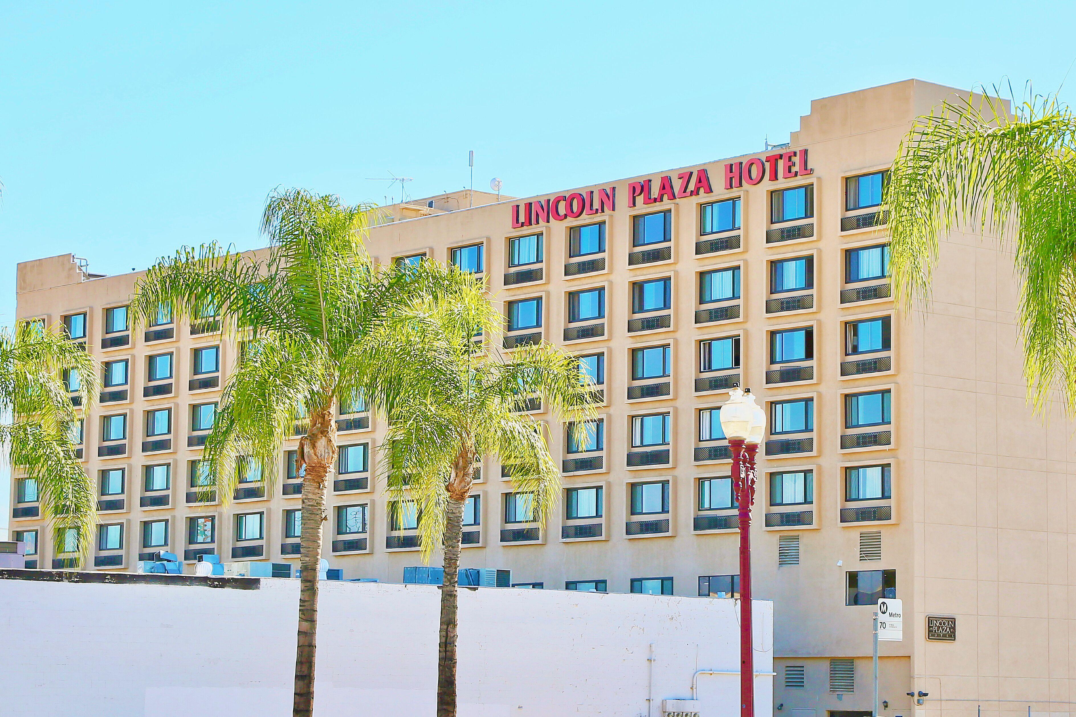 3 Business Hotels Close to American Legion in Los Angeles