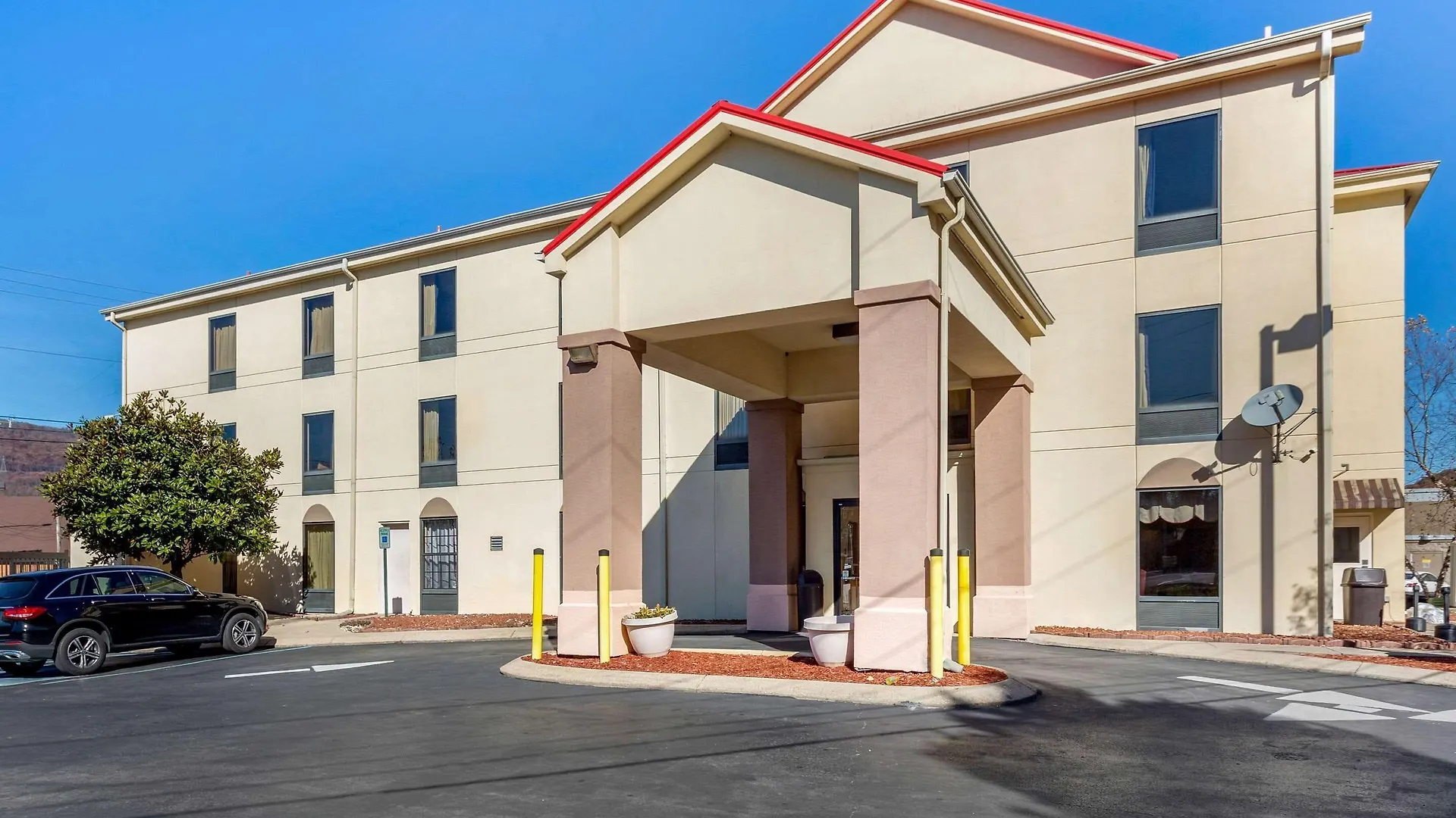 Staying Near Chattanooga Parks: 6 Budget Hotels Compared
