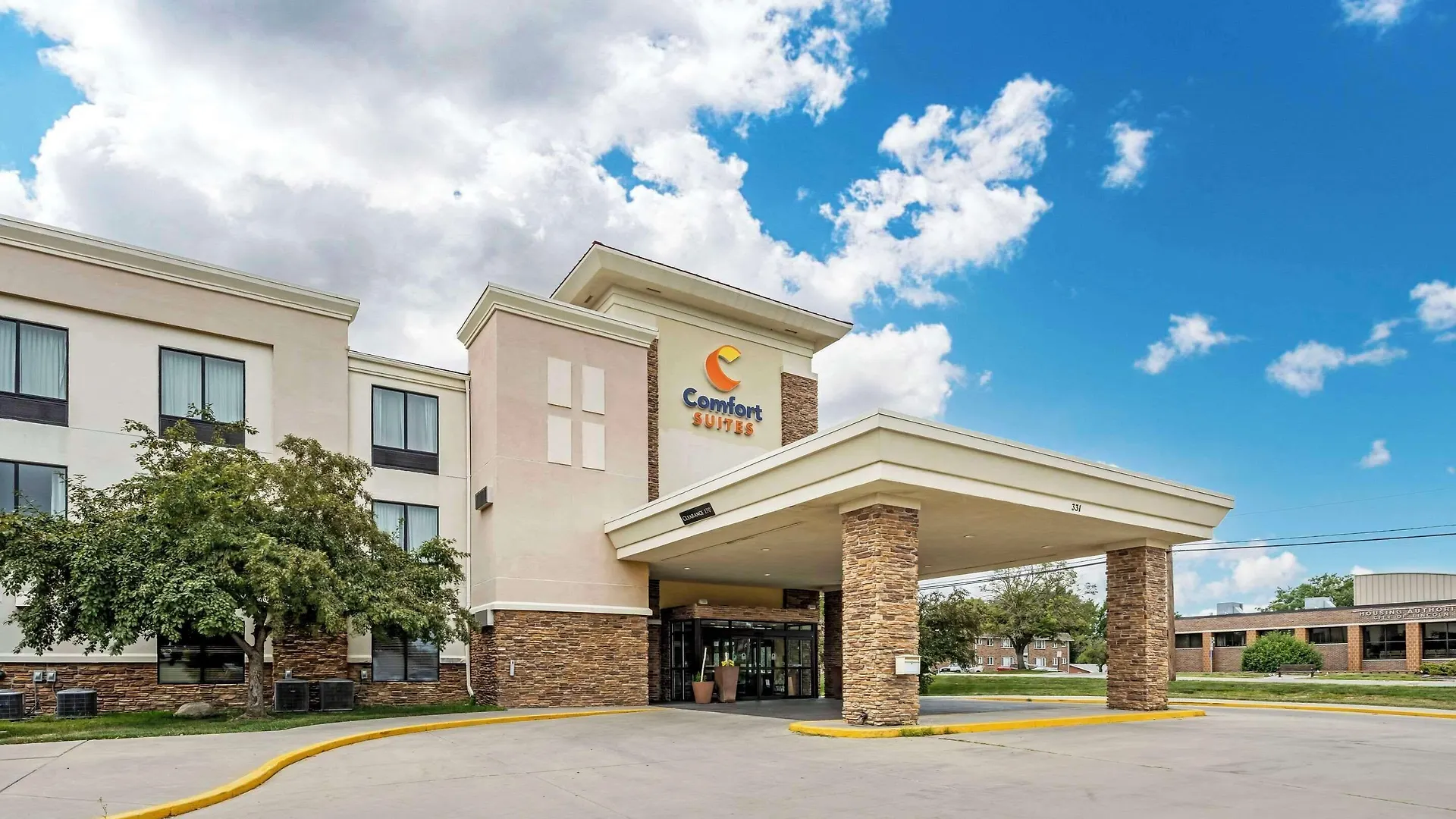 Where to Stay in Nebraska: 4 Best 2-Star Hotels